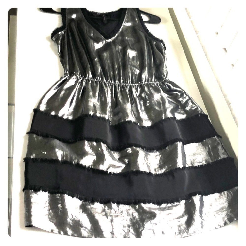 metalic sleeveless dress